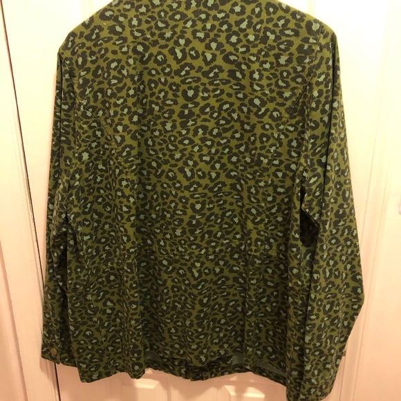 Lightweight Jacket - Picture 2 of 4